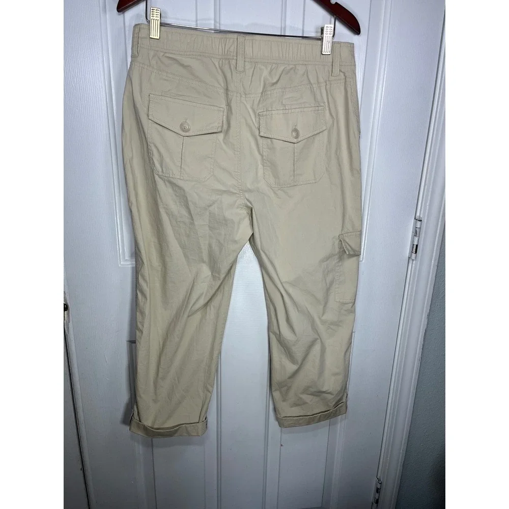 Chicos Cargo Crop Pants Size 8 Beige Mid Rise Utility Pocket Cuffed Hem Coastal